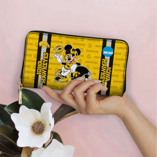 Customized Iowa Hawkeyes Mickey Women Leather PU Hand Bag and Women Wallet Combo Disney Bag Wallet