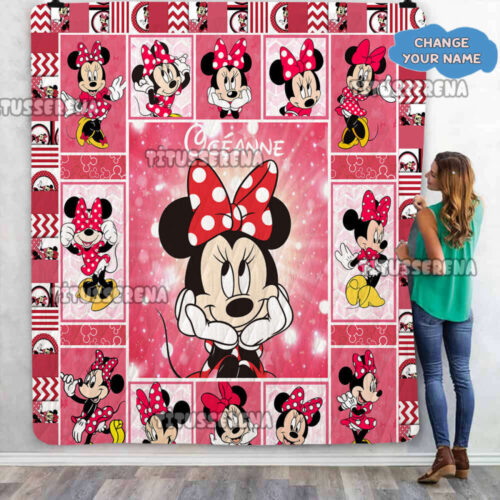 Minnie Mouse Quilt & Fleece Blanket: Perfect Mickey Mouse Birthday & Disney Christmas Gift for Kids