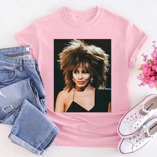 Tina Turner Aesthetic Retro Vintage 70s Inspired T-Shirt, Minimal Graphic Bootleg Black T-Shirt, Tina Turner 70s Music Shirt, Gift For Fans