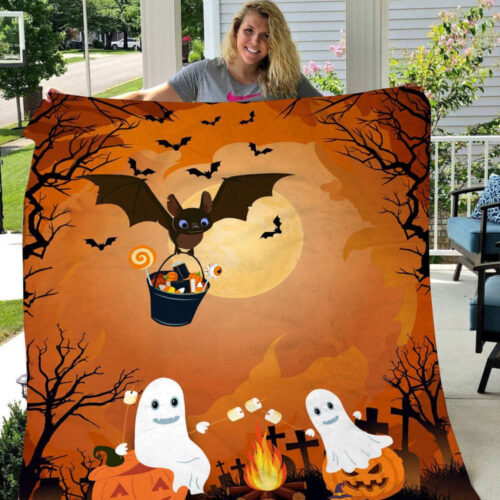 Boo Ghost Camping Halloween Pumpkin Fleece Blanket – Cozy & Spooky Camping Essential