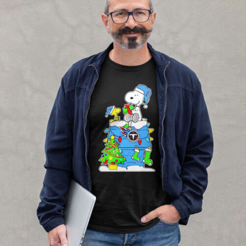 NFL Tennessee Titans Snoopy & Woodstock Christmas Shirt – Merry Gift Shirt
