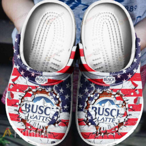 Busch Latte USA Flag Pattern Crocs Classic Clogs Shoes In Blue & Red