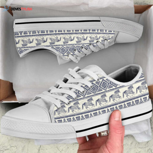 Pug Dog Floral Wreath Low Top Shoes Canvas Sneakers Casual Shoes For Men And Women