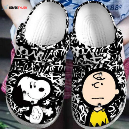Snoopy Disney Character Pattern Crocs Classic Clogs Shoes In Black & White