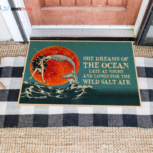 She dreams of the ocean Mermaid Doormat TD