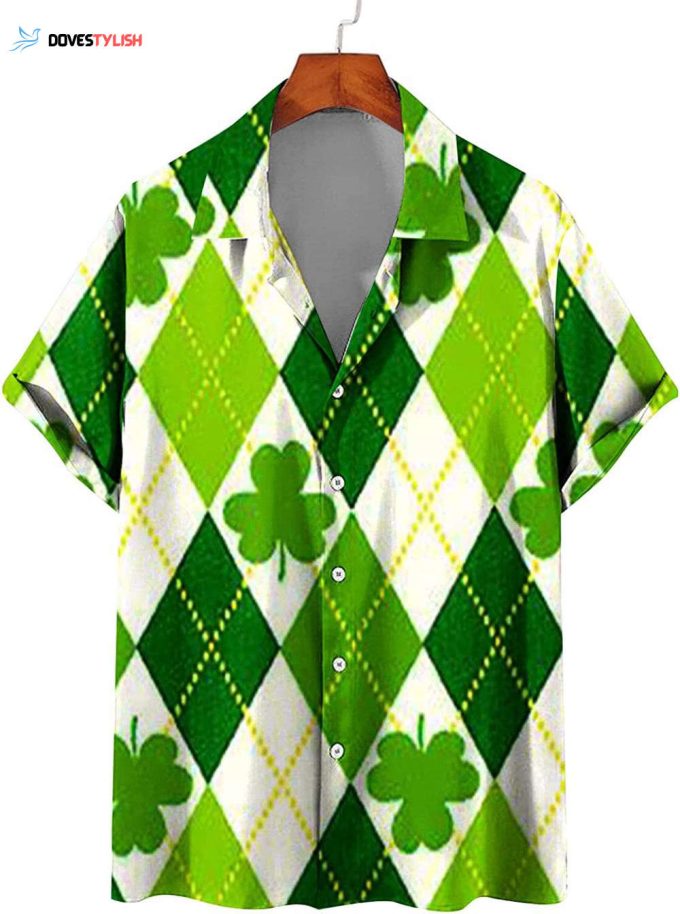 St.Patricks Day Hawaiian Bowling Shirts for Men Short Sleeve Shamrock Printed Beach Casual Aloha Shirt Clover Printed Shirt