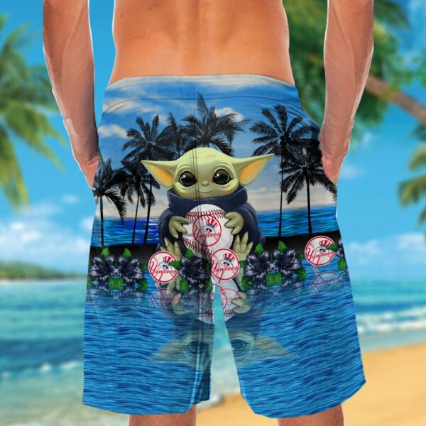 New York Yankees Baby Yoda Hawaiian Shirt – Official MLB Merchandise