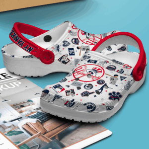 Amazing New York Yankees Pattern Clogs
