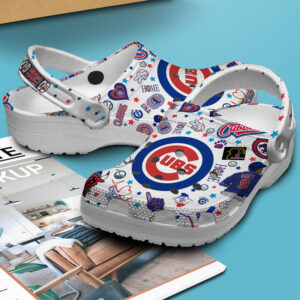 Comfortable And Breathable Chicago Cubs White Clogs Gift for Men Women