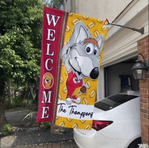 Kansas City Chiefs Football Flag, KC Wolf Mascot Personalized Football Fan Welcome Flags, Custom Family Name NFL Premium Decor – House Garden Decor Gift
