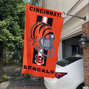 Cincinnati Bengals Helmet Vertical Flag, Bengals NFL Outdoor Flag – House Garden Decor Gift