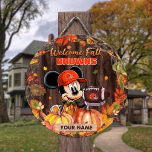 Cleveland Browns Mickey Round Wooden Sign – Home Decor Gift