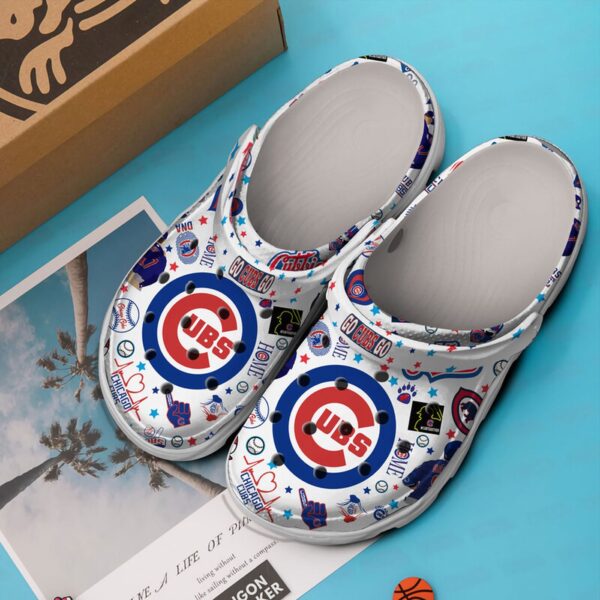 Comfortable And Breathable Chicago Cubs White Clogs Gift for Men Women