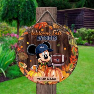 New England Patriots Mickey Round Wooden Sign – Home Decor Gift