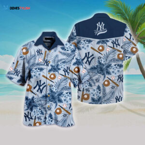 2023 New York Yankees Hawaiian & Short Combo - Official Merchandise