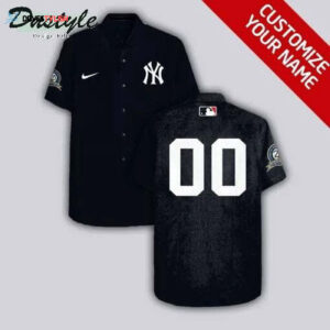 Custom New York Yankees Black Hawaiian Shirt with Personalized Name and Number