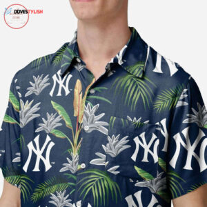 New York Yankees Victory Vacay Hawaiian Shirt - Official MLB Merchandise